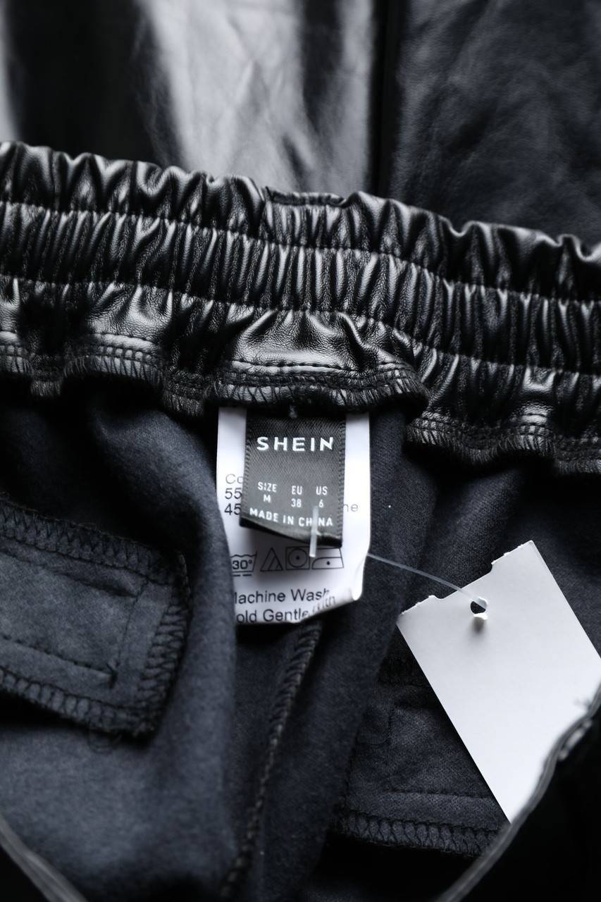 Carou SHEIN Kunstleder-Hose Neuheiten
