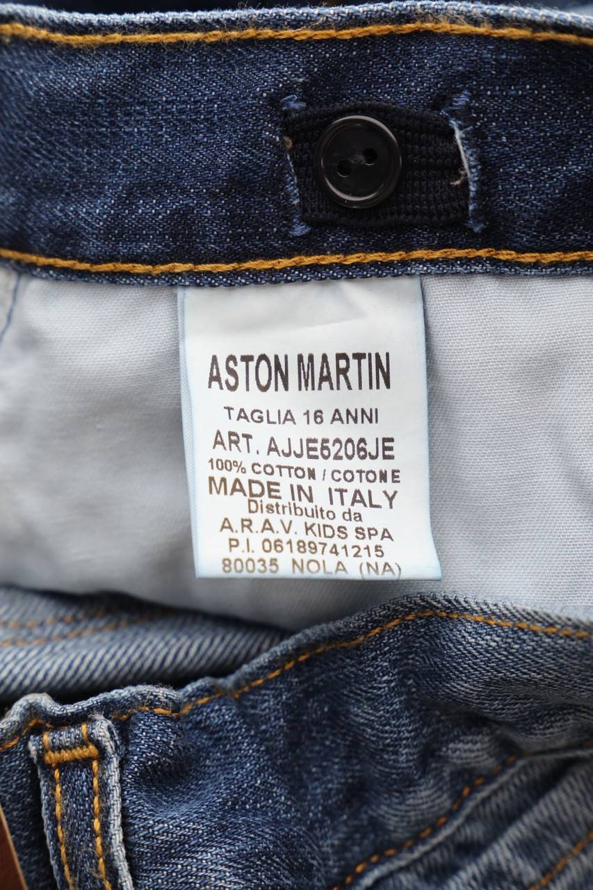 Carou Aston Martin distressed Jeans Räumungsverkauf