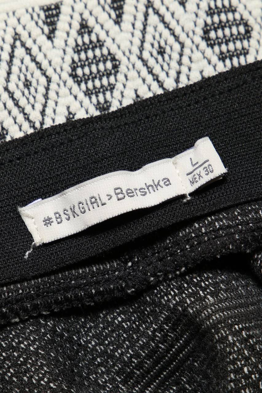 Carou Bershka Minirock mit geometrischem Muster Zeitlich begrenztes Angebot