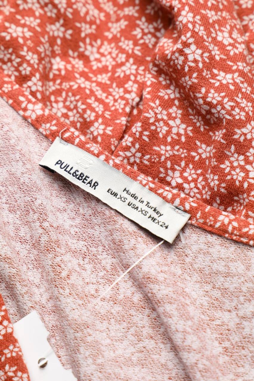 Carou PULL&BEAR Kurzarm-Kleid mit floralem Muster Rabatt