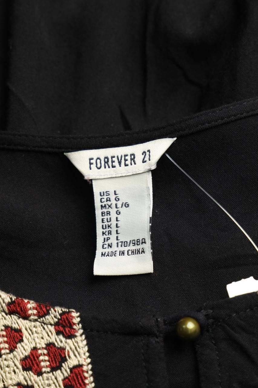 Carou FOREVER 21 Kleid mit Stickereien Letzte 2 Tage