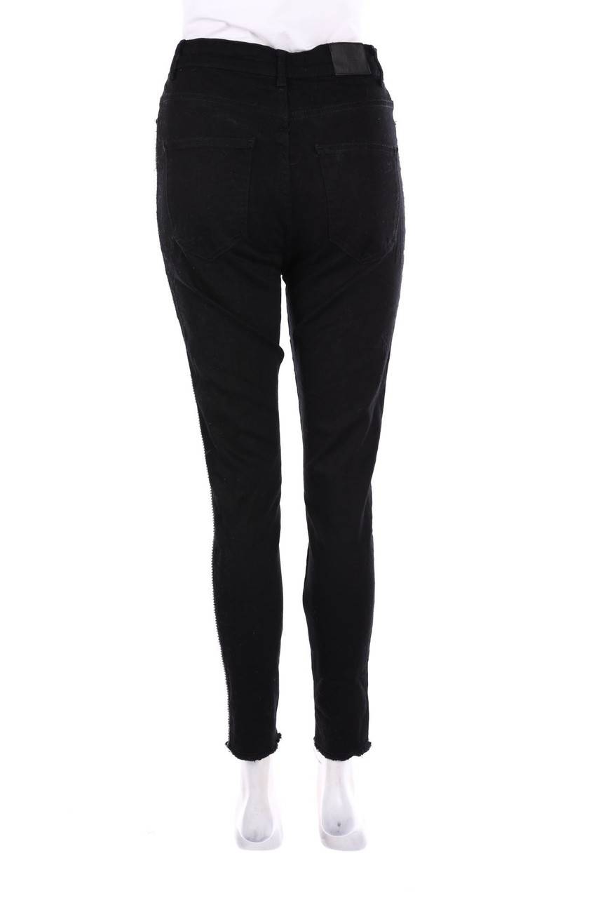 Carou ZARA Skinny-Jeans mit Applikationen Neueste Stile