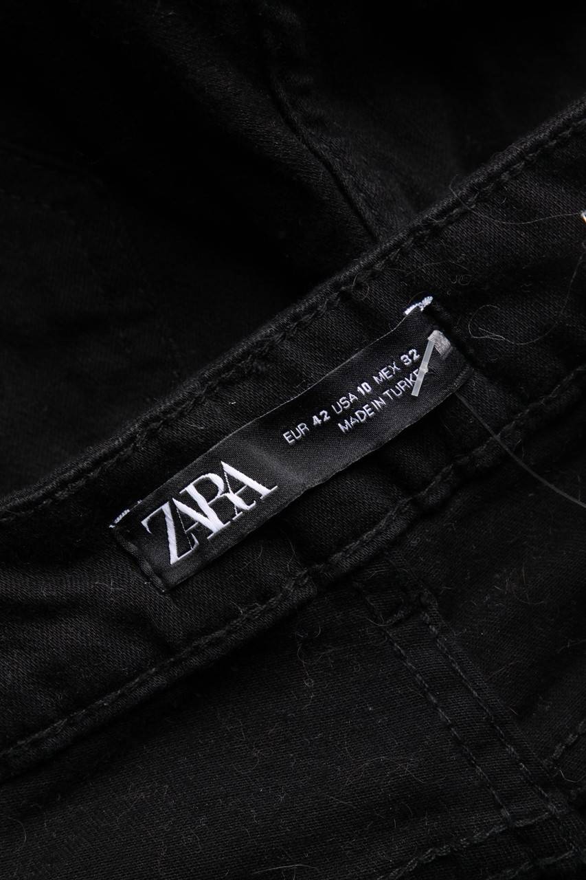 Carou ZARA Skinny-Jeans mit Applikationen Neueste Stile