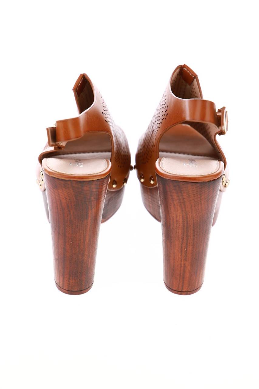 Carou Fersini Slingback-Pumps mit Cut-outs Rabatt