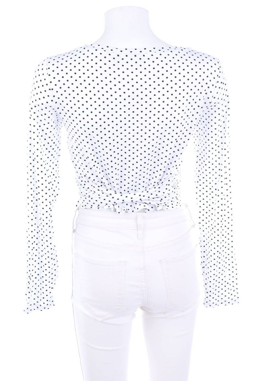 Carou asos DESIGN Wickel-Cropped-Shirt mit Punkten Bestseller