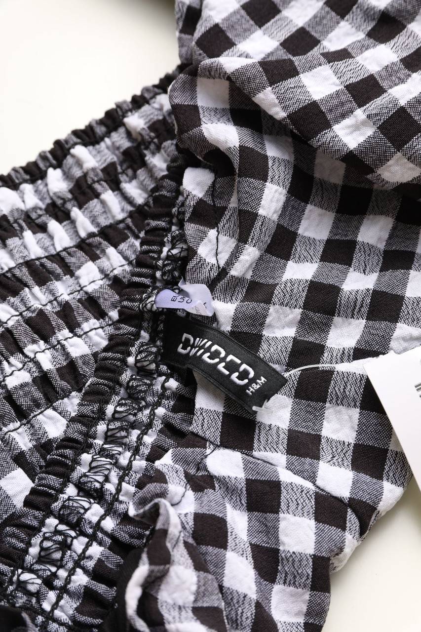 Carou H&M DIVIDED Cropped-Kurzarm-Bluse mit Puffärmeln Riesige Ersparnisse