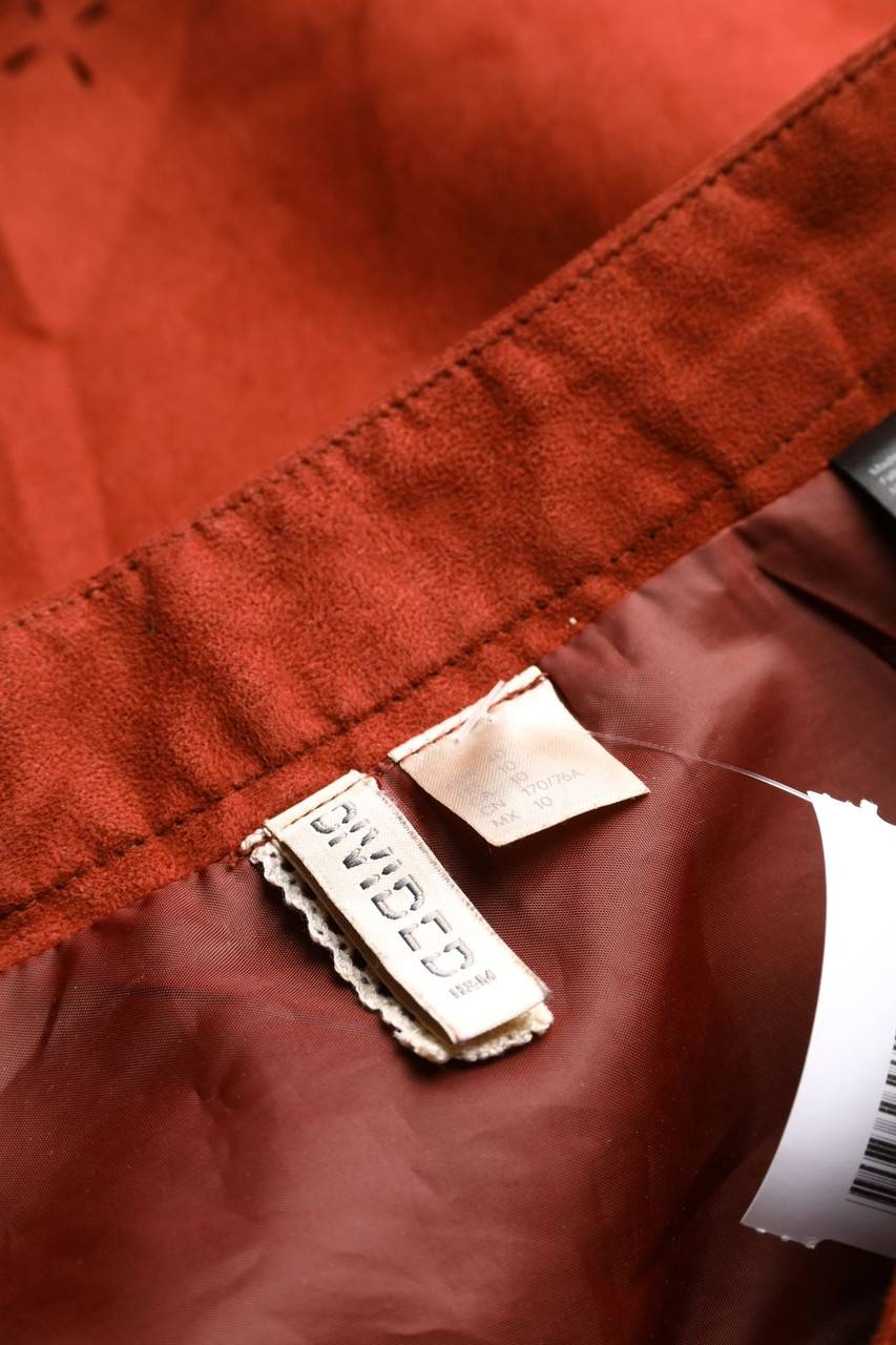 Carou H&M DIVIDED Faux Leather-Mini-Rock im 60s-Style Vierteljährliche Förderung