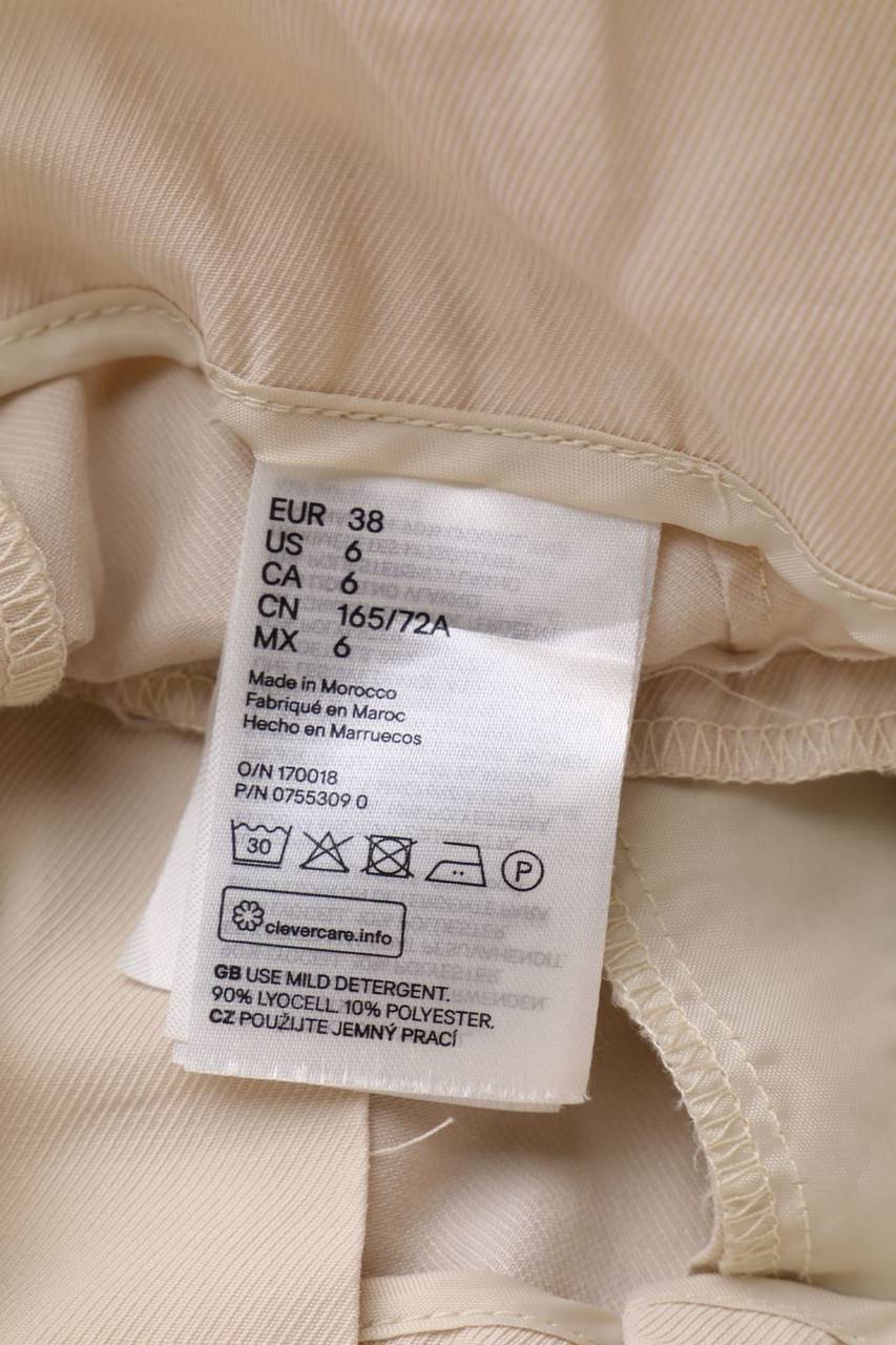 Carou H&M Shorts mit Gürtel Kostenloser Versand international
