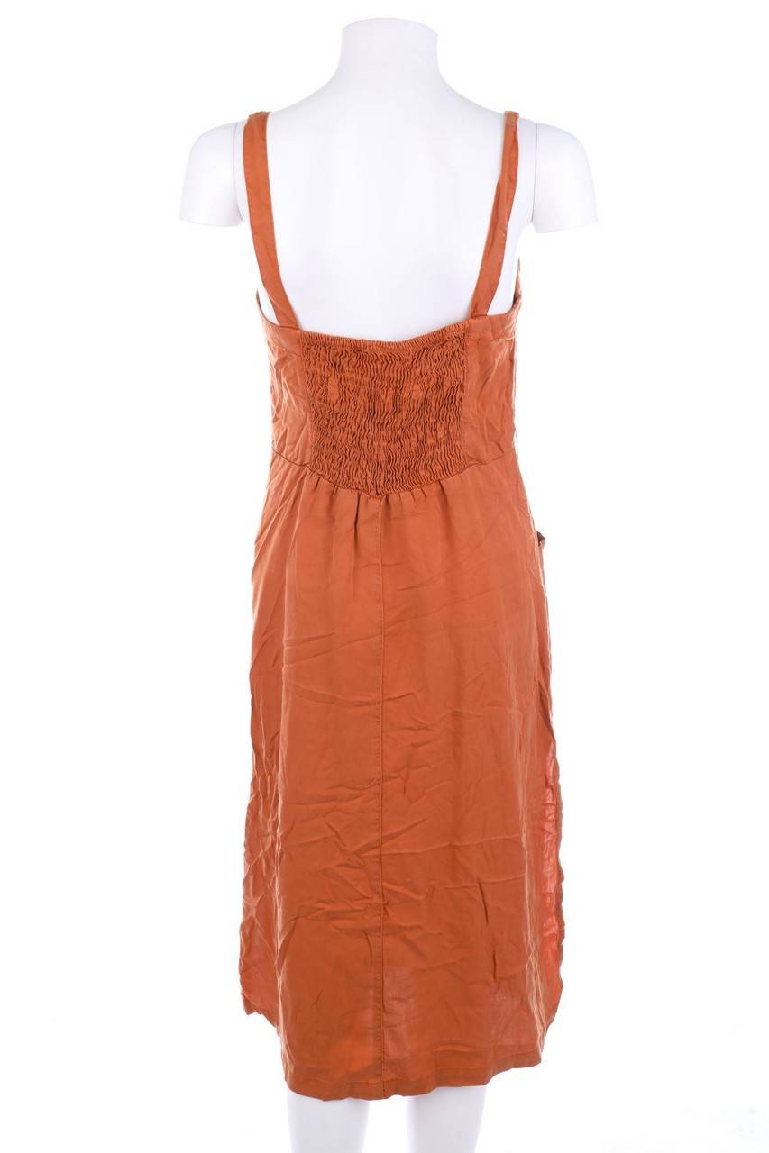 Carou Bershka Träger-Kleid im Angebot