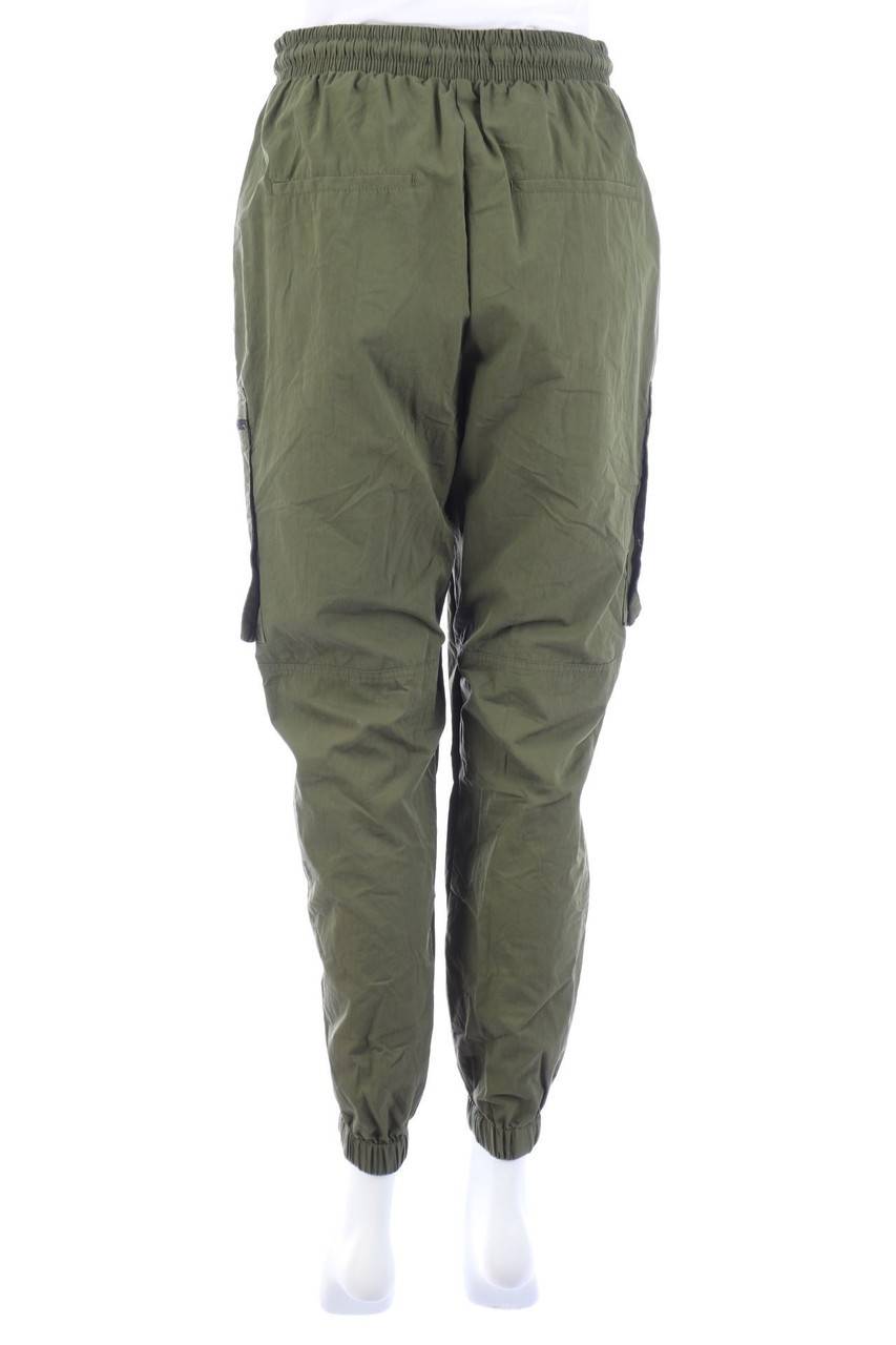Carou Bershka Jogger-Hose mit aufgesetzten Taschen Sonderangebot der Fabrik