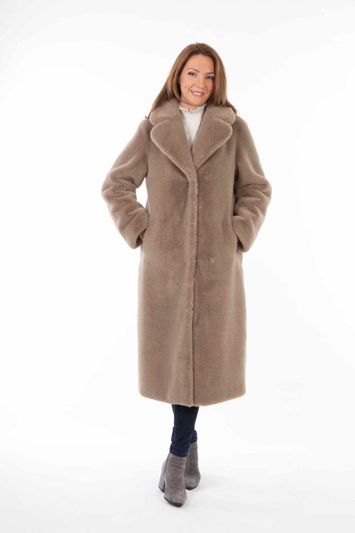 Petite M. Langer Kunstpelz Mantel in Sandfarbe Beige Bis zu 60% Rabatt