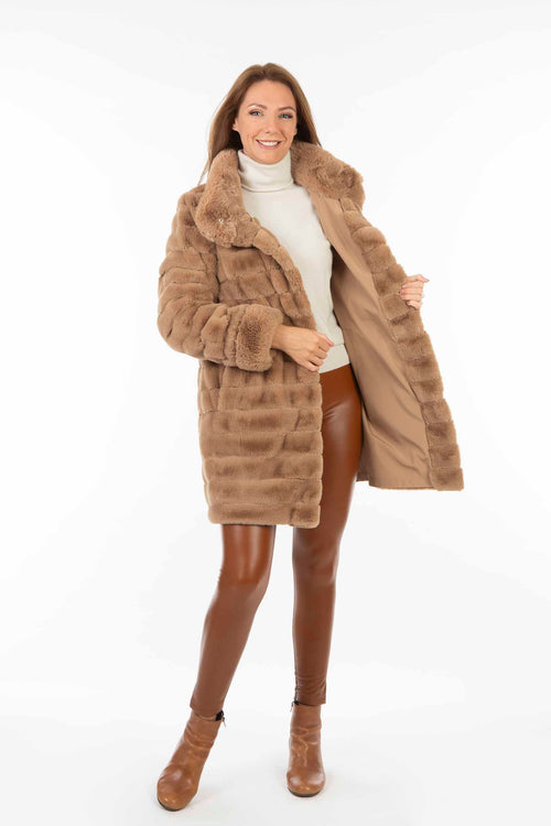Petite M. Kunstpelz Jacke zum Wenden Camel Fabrikverkauf