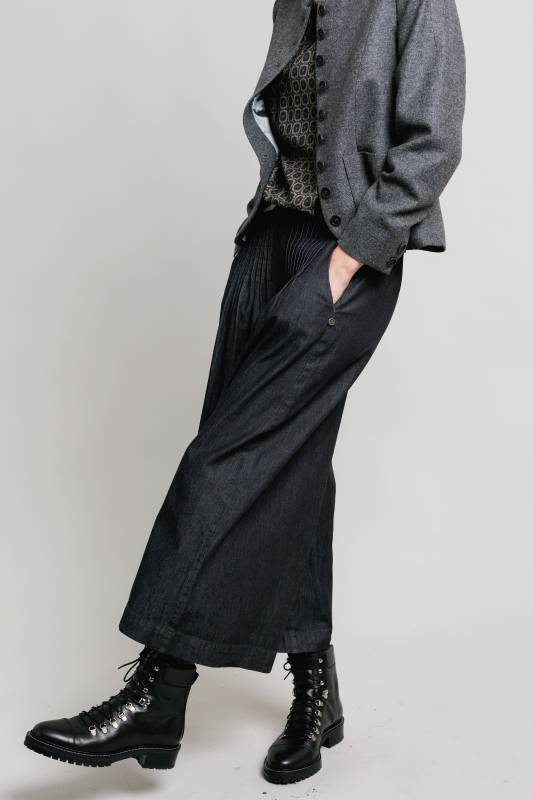 Rockmacherin Sempt Hosenrock aus weichem Denim mit Biesen und Gummizug Osterangebot