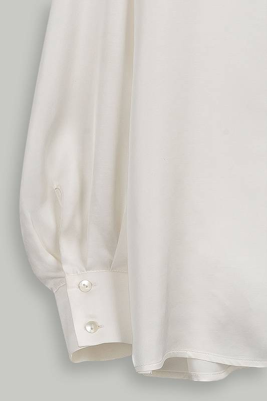 Rockmacherin Hilla Damenbluse oversized aus Viskosesatin Valentinstagsangebot