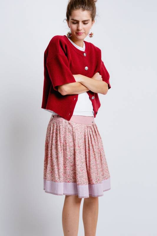 Rockmacherin Mella Strickjacke im Landhaus-Stil, mit trendig kurzem Ärmel Bis zu 65% Rabatt