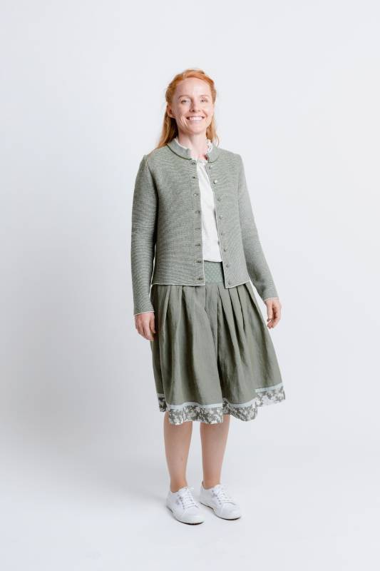 Rockmacherin Florentine Trachten-Strickjacke mit Stehkragen aus Merinowolle Sonderangebot der Fabrik