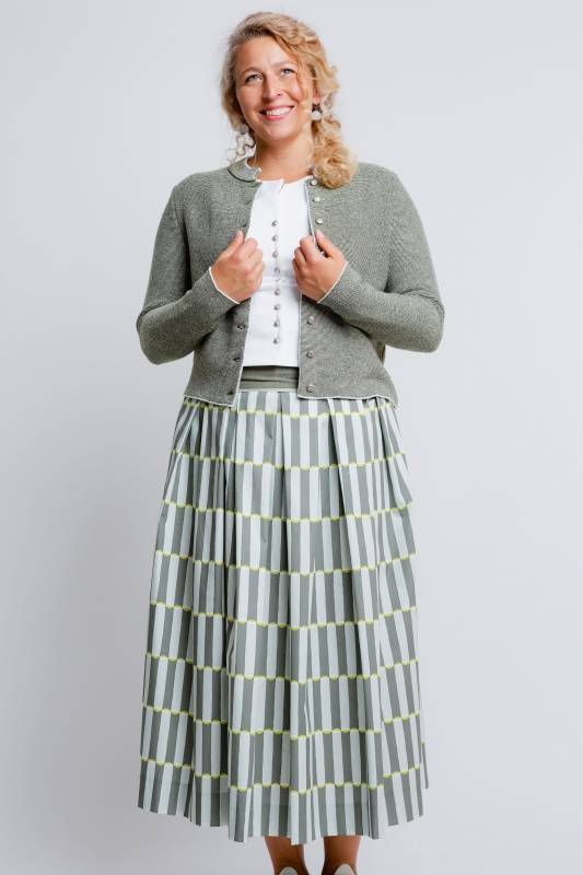 Rockmacherin Florentine Trachten-Strickjacke mit Stehkragen aus Merinowolle Sonderangebot der Fabrik