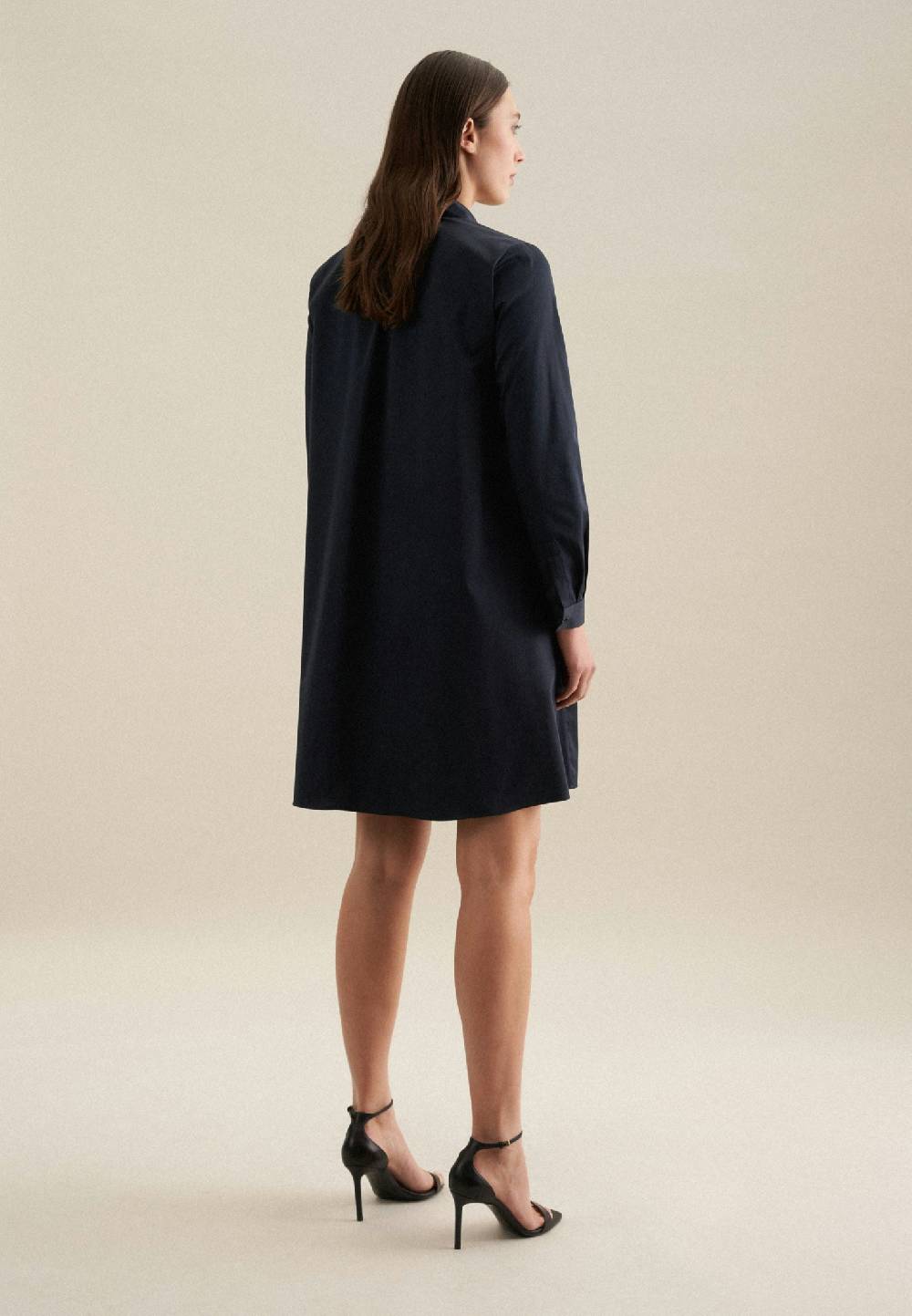 Studio Seidensticker Satin Midi Kleid Vierteljährliche Förderung