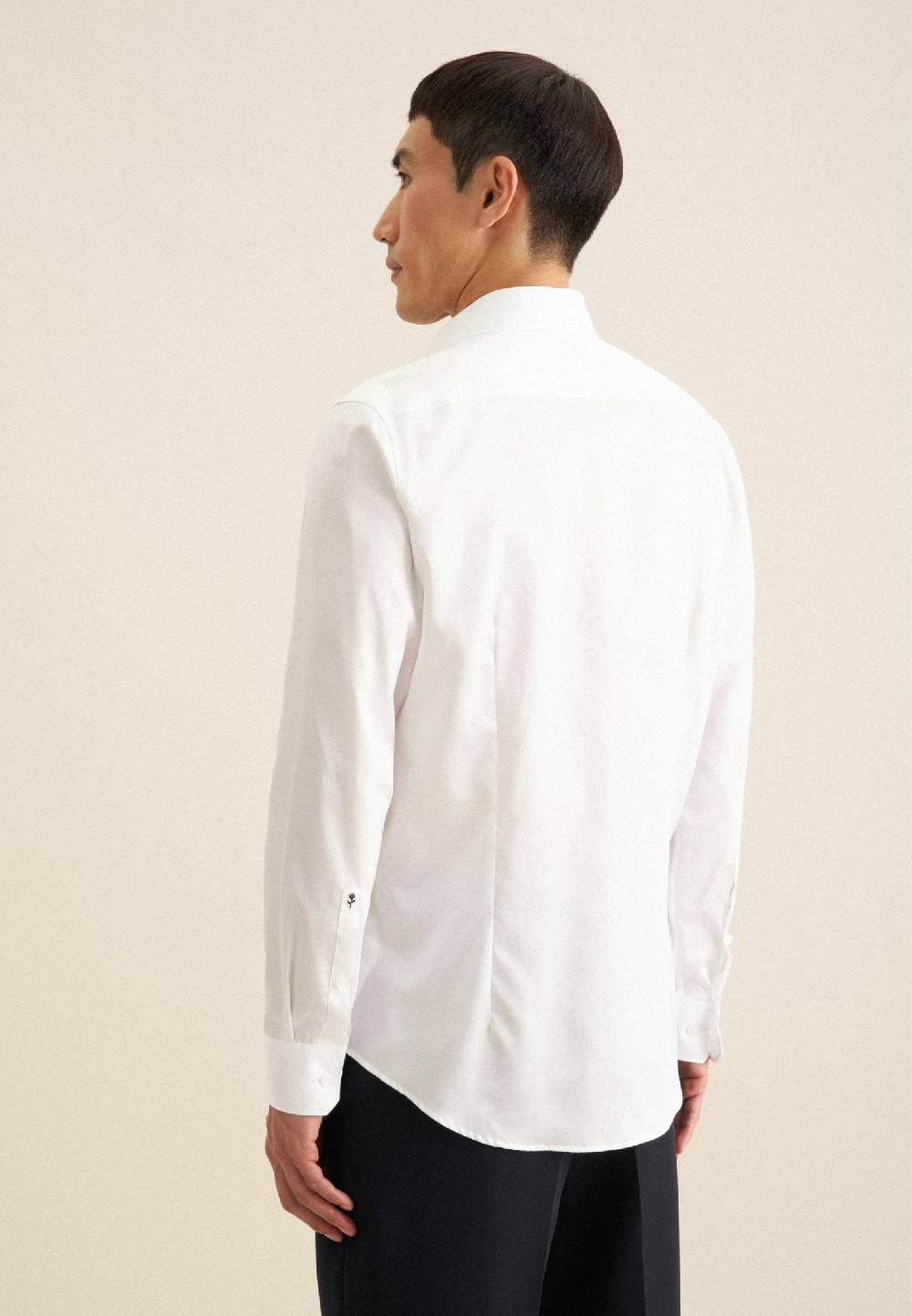 Studio Seidensticker Bügelleichtes Satin Business Hemd in Slim mit Kentkragen Kauf eins, bekomm eins gratis