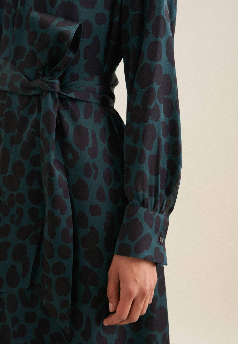 Studio Seidensticker Satin Maxi Kleid Begrenzt auf 3 Tage
