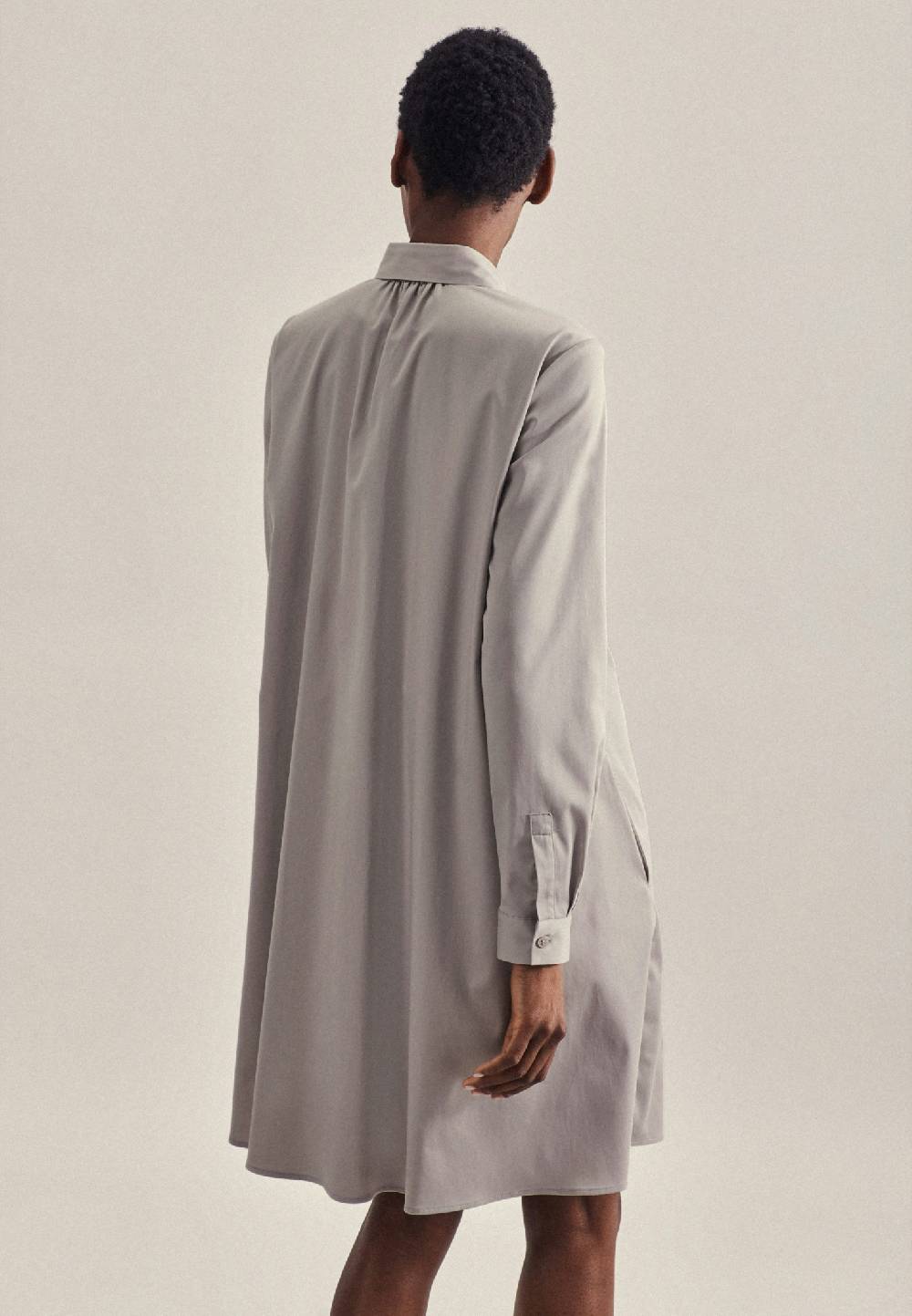 Studio Seidensticker Satin Midi Kleid Nur für heute