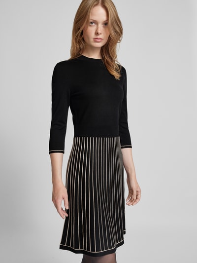 Peek & Cloppenburg Christian Berg Woman SelectionKnielanges Kleid mit Rundhalsausschnitt in black Bis zu 55% Rabatt