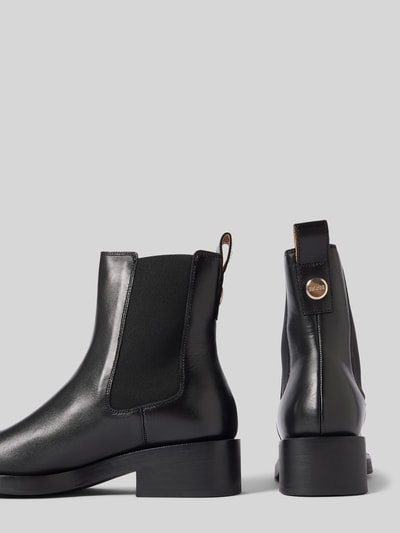 Peek & Cloppenburg BOSSChelsea Boots mit elastischen Einsätzen Modell 'Iryna' in black Begrenzte Freigabe