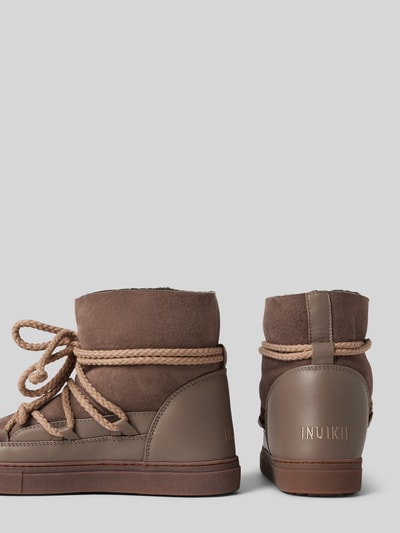 Peek & Cloppenburg INUIKIILederstiefel mit Label-Schriftzug in taupe Vierteljährliche Förderung
