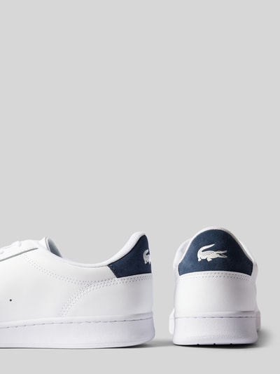 Peek & Cloppenburg LacosteLedersneaker mit Logo-Stitching Modell 'CARNABY' in weiss Limitierter Zeitrabatt
