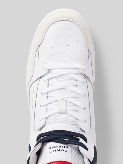 Peek & Cloppenburg Tommy HilfigerSneaker mit Schnürung Modell 'BASKET' in weiss Sonderangebot