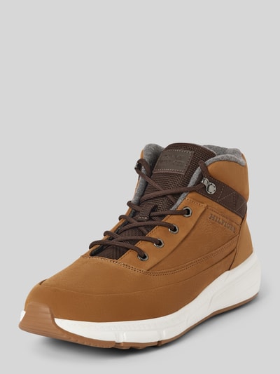 Peek & Cloppenburg Tommy HilfigerLedersneaker mit Label-Patch Modell 'WARM NUBUCK' in cognac Top Angebot