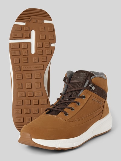 Peek & Cloppenburg Tommy HilfigerLedersneaker mit Label-Patch Modell 'WARM NUBUCK' in cognac Top Angebot