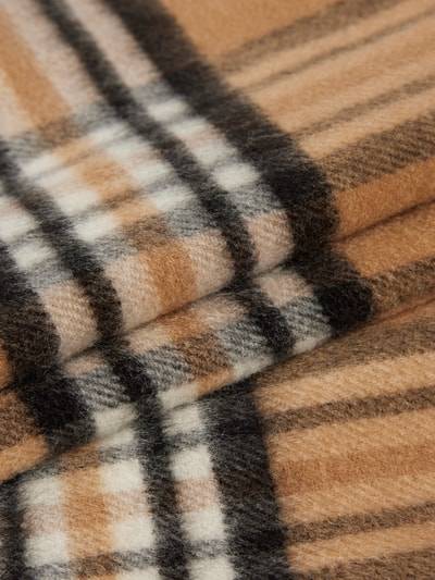 Peek & Cloppenburg Christian Berg MenSchal mit Fransen in camel Fabrik Onlineshop