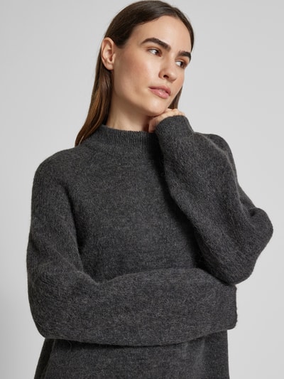 Peek & Cloppenburg Selected FemmeStrickkleid mit Stehkragen Modell 'LULU' in anthrazit Sonderangebot der Fabrik