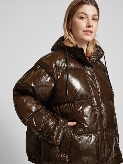 Peek & Cloppenburg LOLLYS LAUNDRYSteppjacke mit Stehkragen Modell 'Sehlby' in khaki Begrenzt auf 3 Tage