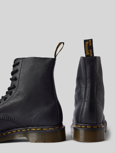 Peek & Cloppenburg Dr. MartensSchnürboots aus Leder mit Ziernaht Modell 'Eye' in black im Angebot