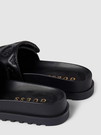 Peek & Cloppenburg GuessSandaletten mit Allover-Logo-Prägung Modell 'FABIO' in black Bis zu 60% Rabatt