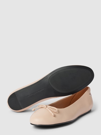 Peek & Cloppenburg Tommy HilfigerBallerinas mit Zierschleife Modell 'ESSENTIAL CHIC' in beige Sonderangebot der Fabrik