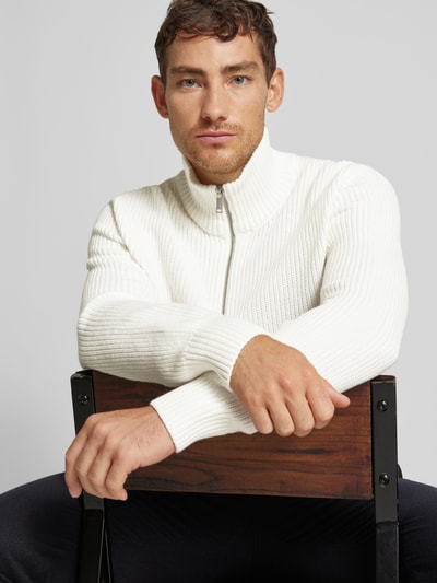 Peek & Cloppenburg MCNEALTroyer mit gerippten Abschlüssen in offwhite Osterangebot