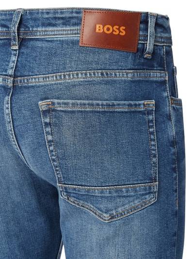 Peek & Cloppenburg BOSS OrangeTapered Fit Jeans mit Stretch-Anteil Modell 'Taber' in jeansblau Exklusive Angebote