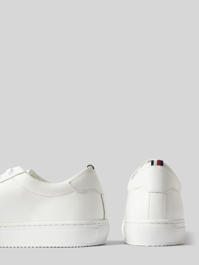 Peek & Cloppenburg Tommy HilfigerSneaker aus Leder mit Label-Detail in weiss Begrenzt auf 3 Tage