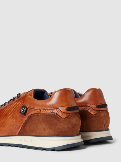 Peek & Cloppenburg bugattiLedersneaker mit Label-Detail Modell 'Cirino' in cognac Speichern exportieren