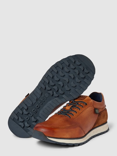 Peek & Cloppenburg bugattiLedersneaker mit Label-Detail Modell 'Cirino' in cognac Speichern exportieren