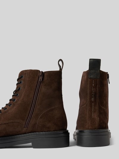 Peek & Cloppenburg GantSchnürboots aus Leder mit Label-Schriftzug Modell 'Boggar' in mittelbraun Im Verkauf