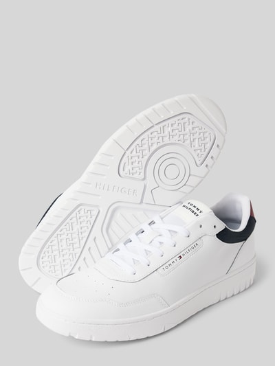 Peek & Cloppenburg Tommy HilfigerSneaker aus Leder-Mix Modell 'BASKET CORE LITE' in weiss Preisnachlass